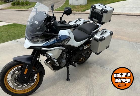 Motos - CF 800 MT Explorer Editio 2024 Nafta 14000Km - En Venta