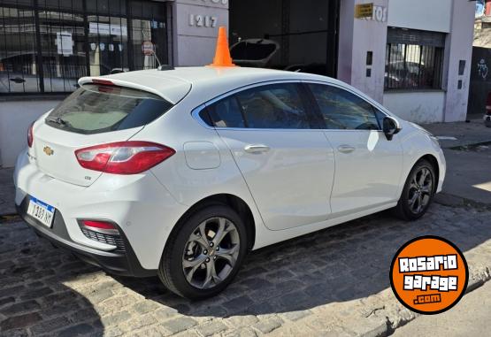 Autos - Chevrolet Cruze 2017 Nafta 80000Km - En Venta