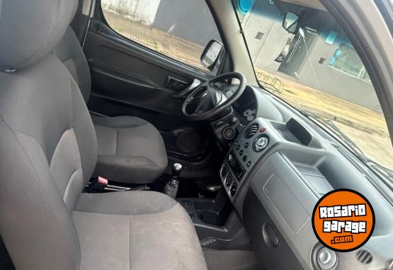 Utilitarios - Peugeot Partner Patagonica hdi 2013 Diesel 160000Km - En Venta