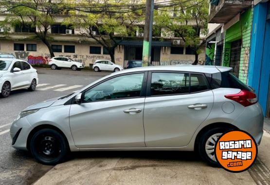 Autos - Toyota Yaris XS 2019 Nafta 38000Km - En Venta