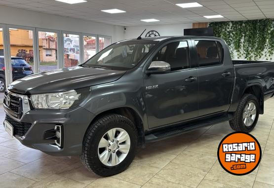 Camionetas - Toyota HILUX SRV 2019 Diesel 124594Km - En Venta