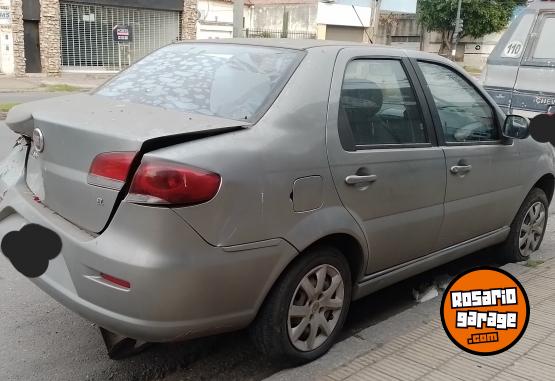 Autos - Fiat Siena EL 2015 GNC 230000Km - En Venta