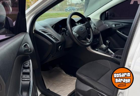 Autos - Ford Focus 1.6 2018 Nafta 102000Km - En Venta
