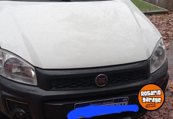 Utilitarios - Fiat Strada working 2017 Nafta 100000Km - En Venta