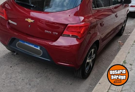 Autos - Chevrolet Onix 2017 Nafta 112000Km - En Venta