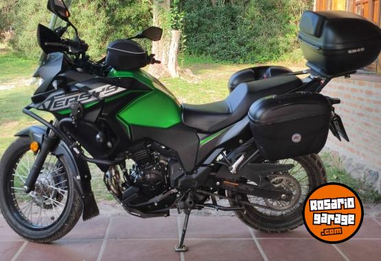 Motos - Kawasaki Versys 300 2024 Nafta 3500Km - En Venta