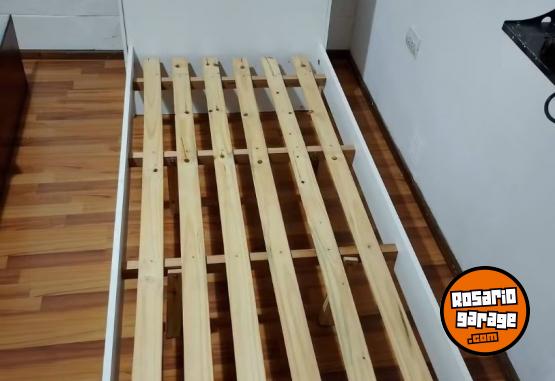 Hogar - Vendo cama con repisa - En Venta