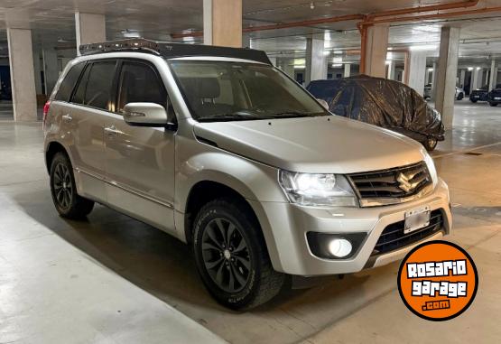 Camionetas - Suzuki grand vitara jiii 2014 Nafta 206000Km - En Venta