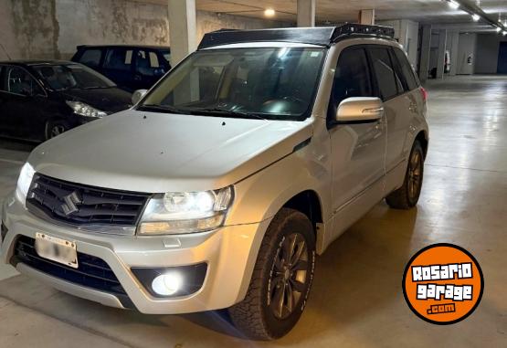 Camionetas - Suzuki grand vitara jiii 2014 Nafta 206000Km - En Venta