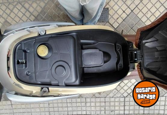 Motos - Kymco Like 125 2025 Nafta 1500Km - En Venta