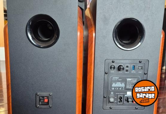 Electrónica - Sistema de parlantes Bluetooth FyD Fenda R60BT - En Venta