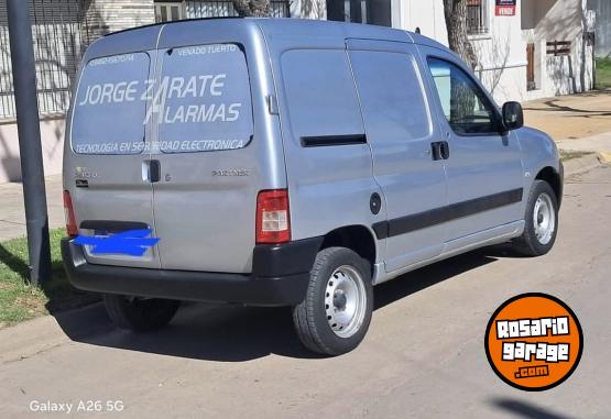 Utilitarios - Peugeot Partner furgon 1.6 2020 GNC 170000Km - En Venta