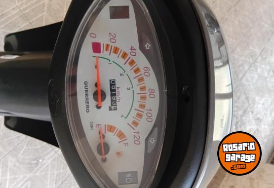 Motos - Guerrero Trip 110 full 2024 Nafta 8000Km - En Venta
