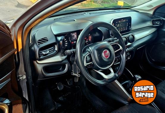 Autos - Fiat Cronos pack 1.3 2020 GNC 79000Km - En Venta