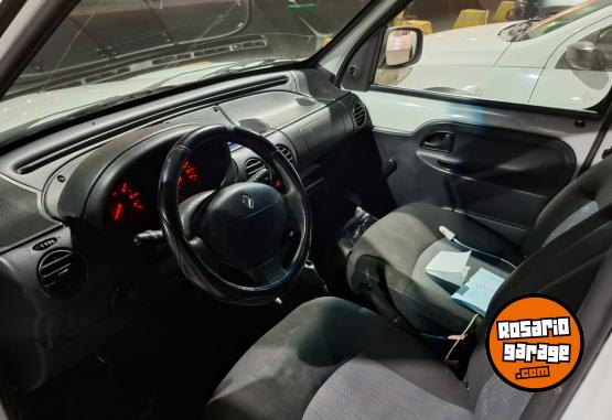 Utilitarios - Renault Kangoo 2013 Nafta 230000Km - En Venta