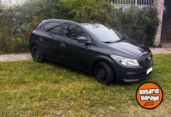 Autos - Chevrolet Onix joy 2018 Nafta 105000Km - En Venta