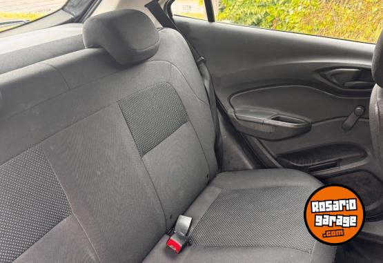 Autos - Chevrolet Onix joy 2018 Nafta 105000Km - En Venta