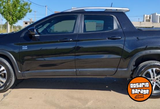 Camionetas - Fiat TORO DI�SEL 4x4 MANUAL 2016 Diesel 120000Km - En Venta