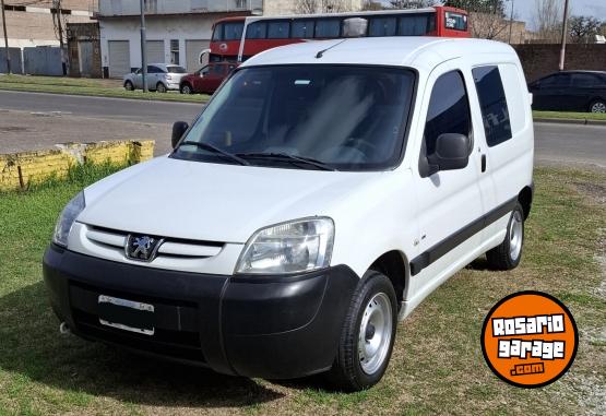 Utilitarios - Peugeot Partner 1.6 HDI 2013 Diesel 224000Km - En Venta