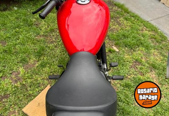 Motos - Royal Enfield Meteor 350 2023 Nafta 2700Km - En Venta
