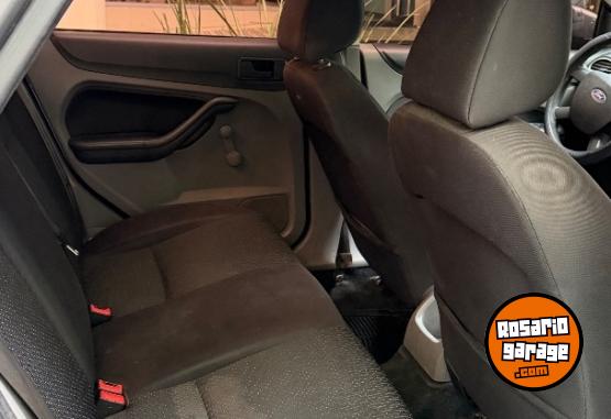 Autos - Ford Focus 2012 Nafta 180000Km - En Venta