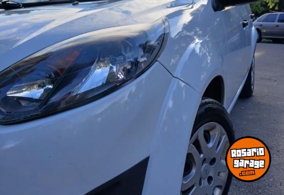 Autos - Ford Fiesta ambiente líneanuev 2012 Nafta 120000Km - En Venta