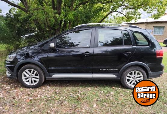 Autos - Volkswagen Suran Cross 2016 GNC 152000Km - En Venta