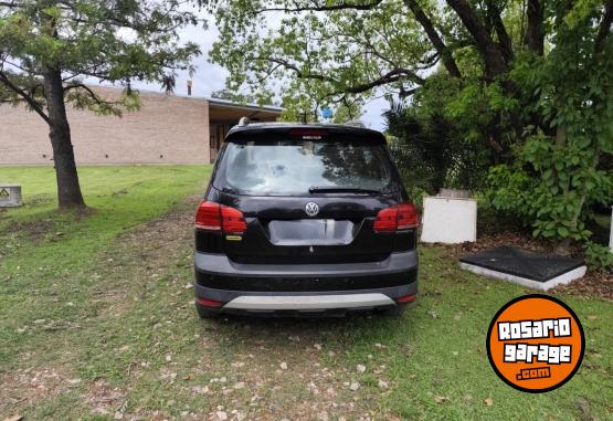 Autos - Volkswagen Suran Cross 2016 GNC 152000Km - En Venta