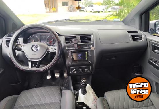 Autos - Volkswagen Suran Cross 2016 GNC 152000Km - En Venta