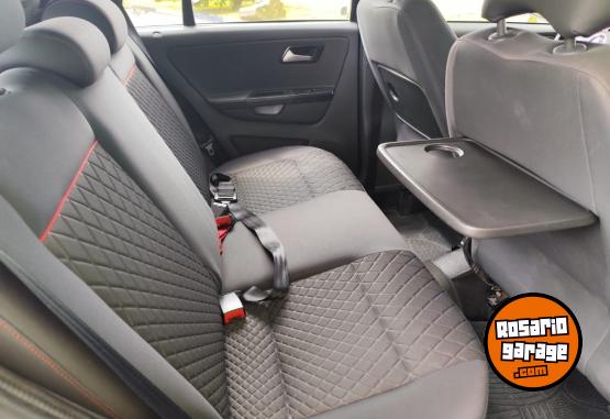 Autos - Volkswagen Suran Cross 2016 GNC 152000Km - En Venta