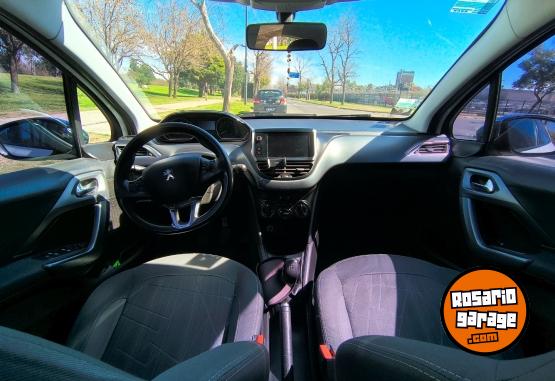 Autos - Peugeot 208 1.6 AllureTouchscreen 2016 Nafta 185000Km - En Venta