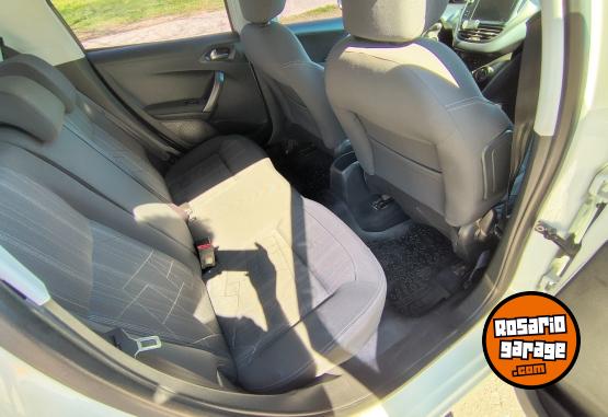 Autos - Peugeot 208 1.6 AllureTouchscreen 2016 Nafta 185000Km - En Venta