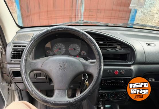 Utilitarios - Peugeot Partner 2008 Diesel 250000Km - En Venta