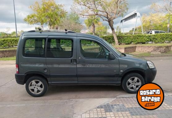 Utilitarios - Peugeot Partner Patagónica 2012 Diesel 215000Km - En Venta