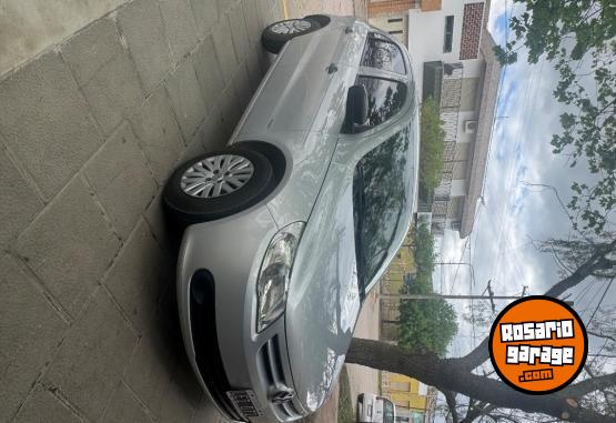 Autos - Volkswagen Gol Trend 2012 Nafta 122500Km - En Venta