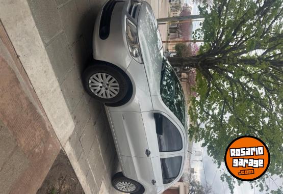 Autos - Volkswagen Gol Trend 2012 Nafta 122500Km - En Venta