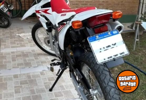 Motos - Honda Xr 2023 Nafta 4900Km - En Venta