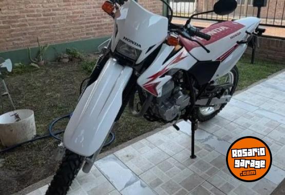 Motos - Honda Xr 2023 Nafta 4900Km - En Venta