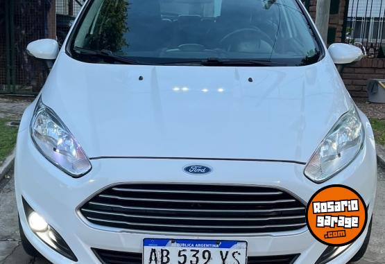 Autos - Ford Fiesta 1.6 se kinetic 2017 Nafta 87000Km - En Venta