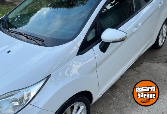 Autos - Ford Fiesta 1.6 se kinetic 2017 Nafta 87000Km - En Venta