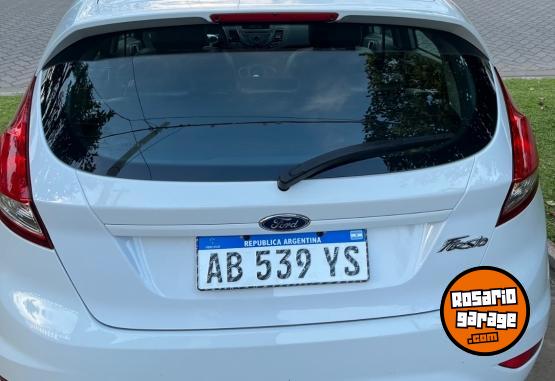 Autos - Ford Fiesta 1.6 se kinetic 2017 Nafta 87000Km - En Venta