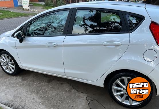 Autos - Ford Fiesta 1.6 se kinetic 2017 Nafta 87000Km - En Venta