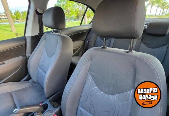 Autos - Peugeot 408 allure 2017 Diesel 89000Km - En Venta