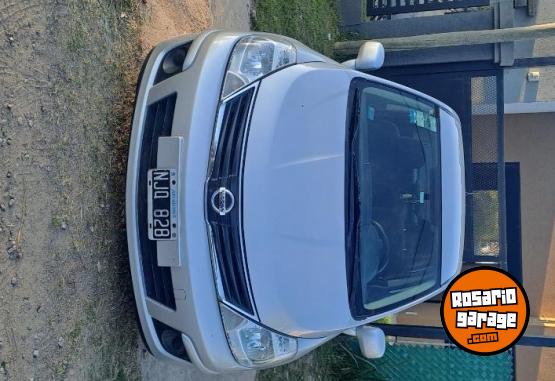 Autos - Nissan Tiida 2014 Nafta 150000Km - En Venta
