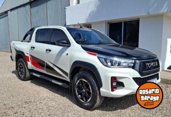 Camionetas - Toyota Hilux GR 2019 Diesel 219000Km - En Venta