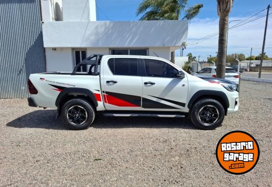 Camionetas - Toyota Hilux GR 2019 Diesel 219000Km - En Venta