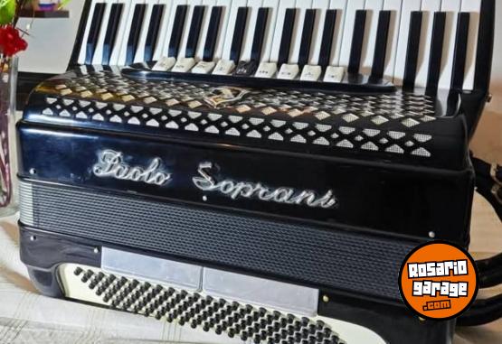 Instrumentos Musicales - Acordeon  Paolo Soprani 120 Bajos - En Venta