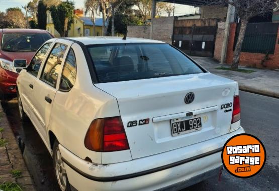 Autos - Volkswagen Polo 1998 Nafta 284000Km - En Venta