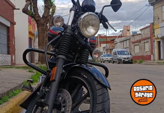 Motos - Bajaj Avenger Street 220 CC 2018 Nafta 37000Km - En Venta