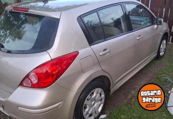Autos - Nissan 2011 2011 Nafta 181000Km - En Venta